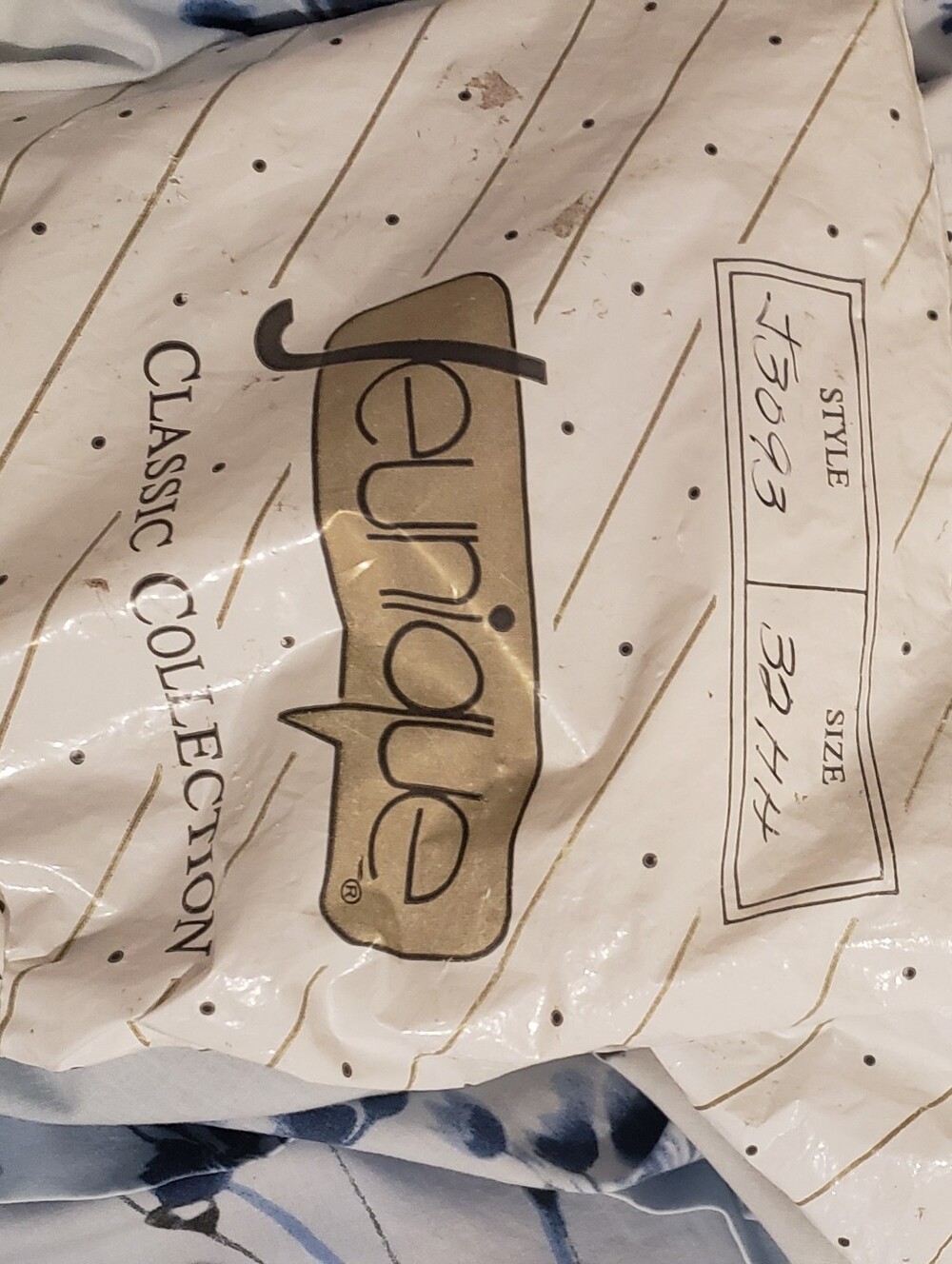 Jenique Bras 32 HH